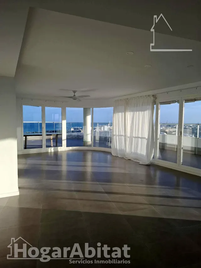¡Espectaculares vistas del mar! Ático de lujo en residencial con garaje, piscina y terraza — 4