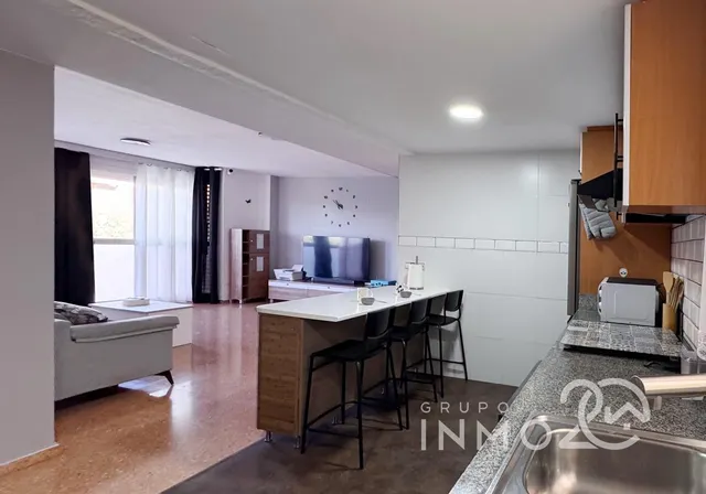 Se vende fantástico piso en de 113m2 utiles con garaje y trastero en Paiporta — 6