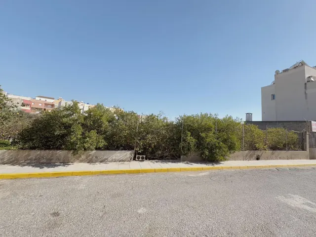 EN VENTA TRES PARCELAS EN PECHINA CENTRO