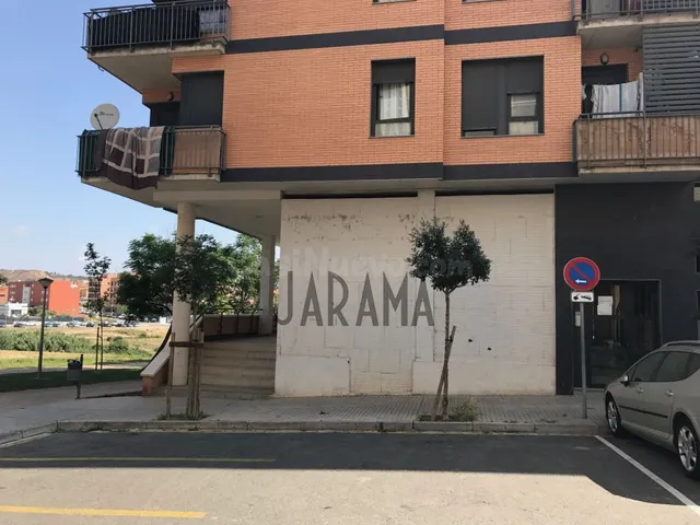 Local comercial 84m² en venta - Elola — 5