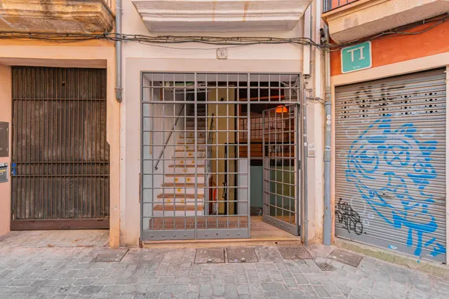 SE ALQUILA LOCAL CENTRO DE PALMA — 8