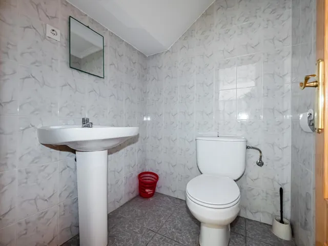 Local comercial 482m² en venta - South of spain — 12