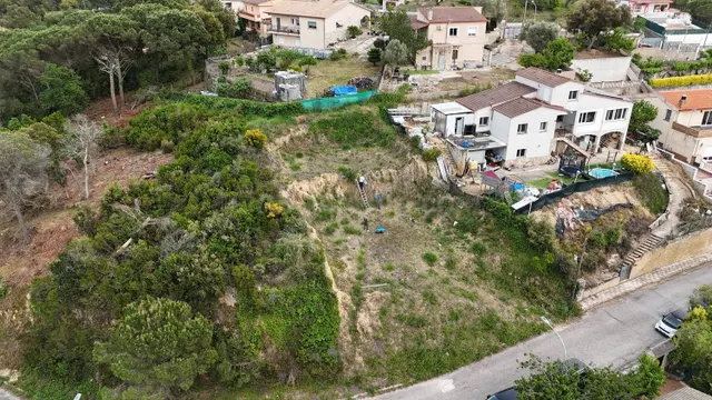 Terreno urbanizable 240m² en venta - Urbanitzacions - foto 4