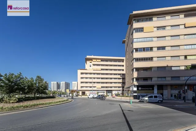 ÁTICO EN CAMPUS DE LA SALUD — 38