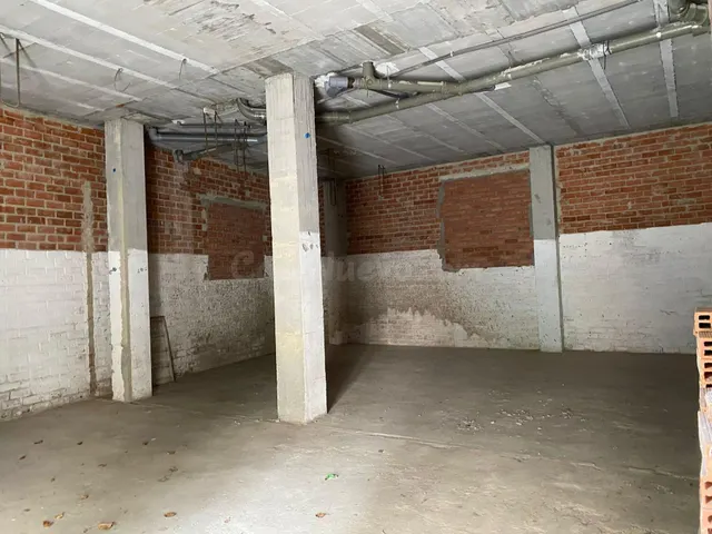 LOCAL COMERCIAL EN ALQUILER - foto 4