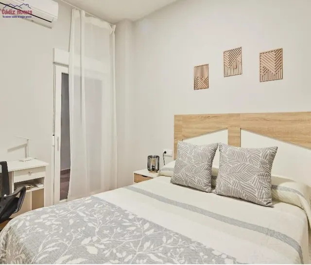 Vivienda a escasos metros del teatro falla — 8