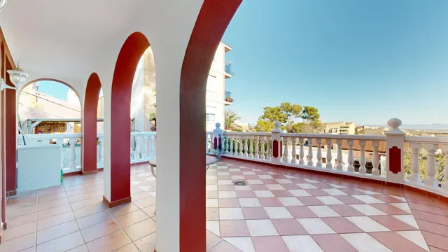 ¡¡¡IMPRESIONANTE CASA INDEPENDIENTE CENTRICA!!! — 10