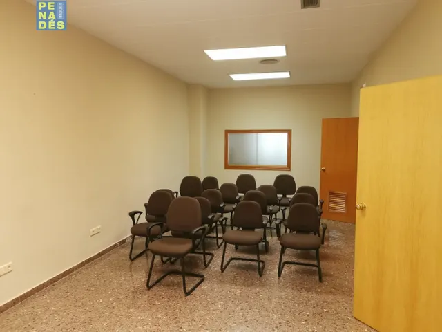EXCELENTE ubicación PARA DESPACHOS. — 5