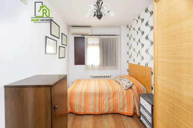VIVIENDA PAREADA EN MONTELUZ — 35