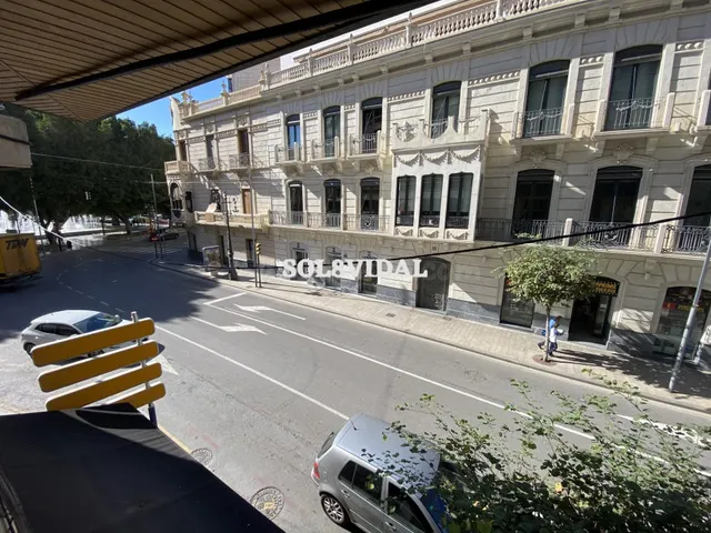 OFICINA EN EL CENTRO DE ORIHUELA PROPIEDAD DE LUJO CON SUELO - foto 2