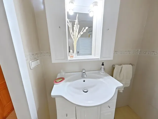 Piso 4 habitaciones 85m² en venta - Carretera Trassierra - Colonia de la Paz — 12