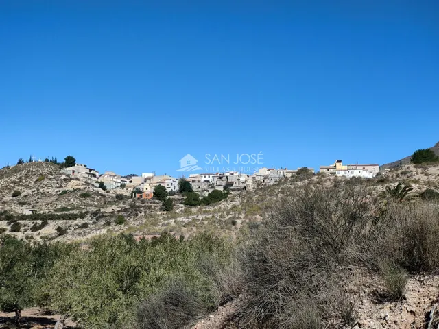 SE VENDE PARCELAMUY CERCA DEL PUEBLO DE MACISVENDA — 22