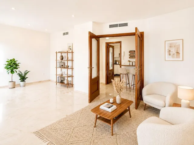 Venta de piso con tres dormitorios en Benalmádena Costa, Mál - foto 4