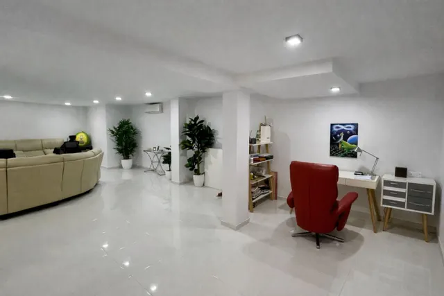Descubre tu Villa de Lujo en Villamartín, Orihuela Costa ✨ — 8