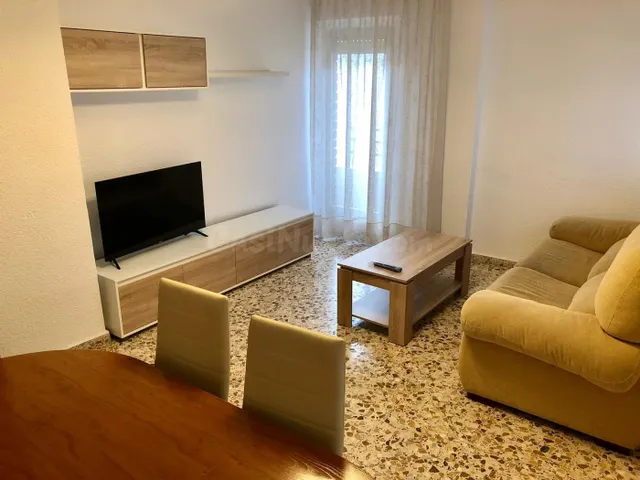 Piso céntrico para alquiler anual en Guardamar - Disponible  - foto 5