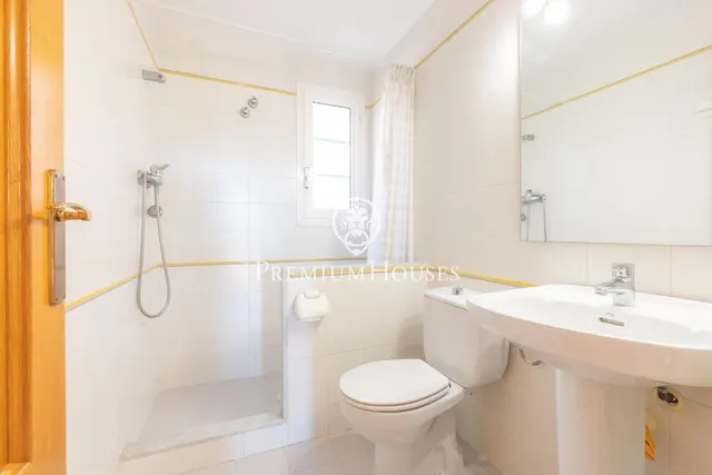 Casa con jardín y piscina en L'Aragai — 29