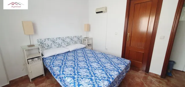 SE ALQUILA APARTAMENTO EN ZONA UNIVERSIDAD — 7