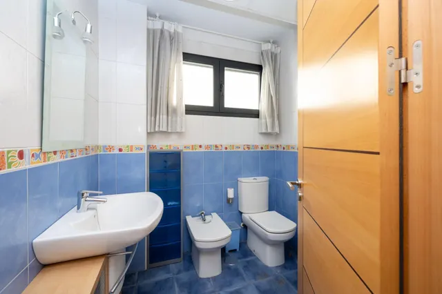 Casa exclusiva junto a Acera del Darro. Pleno centro de Granada. Seminueva y con ascensor propio — 23