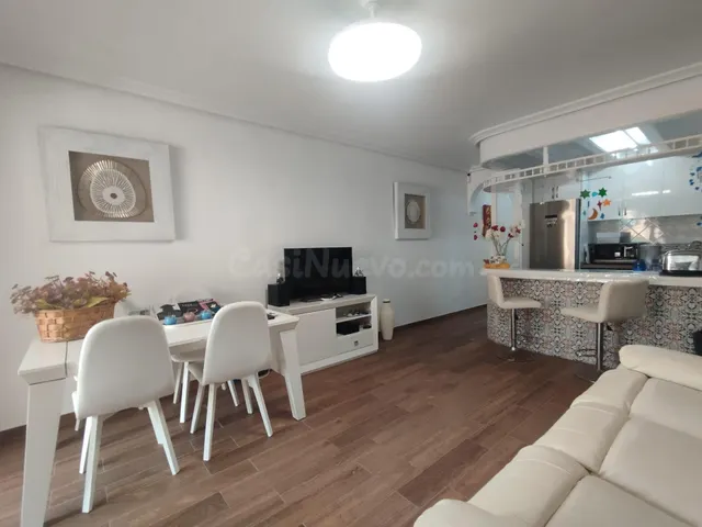 Apartamento reformado en segunda linea de playa  con vistas al mar en Guardamar del Segura — 10