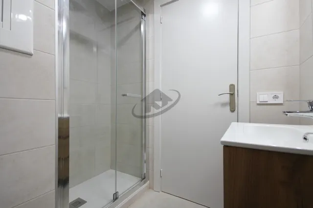 AMPLIA Y LUMINOSA VIVIENDA REFORMADA INTEGRAL CON BALCÓN Y ASCENSOR EN CERDANYOLA — 11