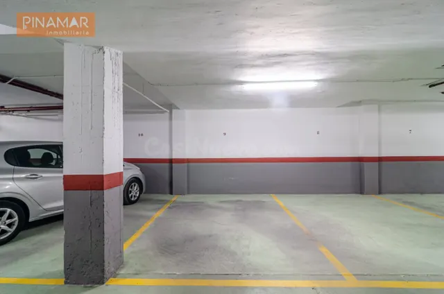 Tu coche merece estar aquí: Plaza de Garaje en el corazón de
