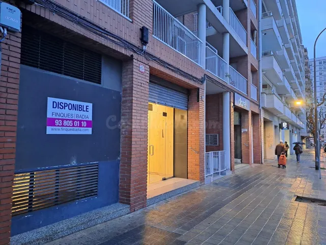 LOCAL COMERCIAL EN SET  CAMINS