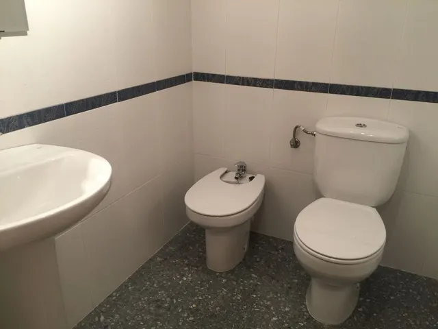 PISO EN URBANIZACION, CON PISCINA , PADEL, — 22