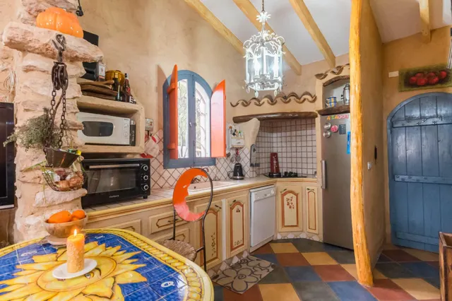 Se vende chalet único - Un rincón dónde habita el arte — 24