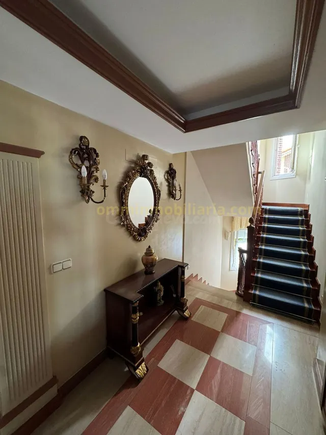 Chalet 7 habitaciones 630m² en venta - Centro — 39