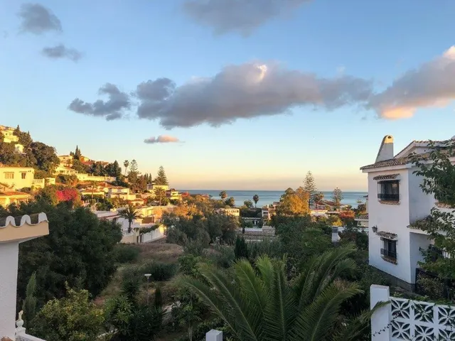 Villa reformada en zona baja de Torremuelle, Benalmádena — 31
