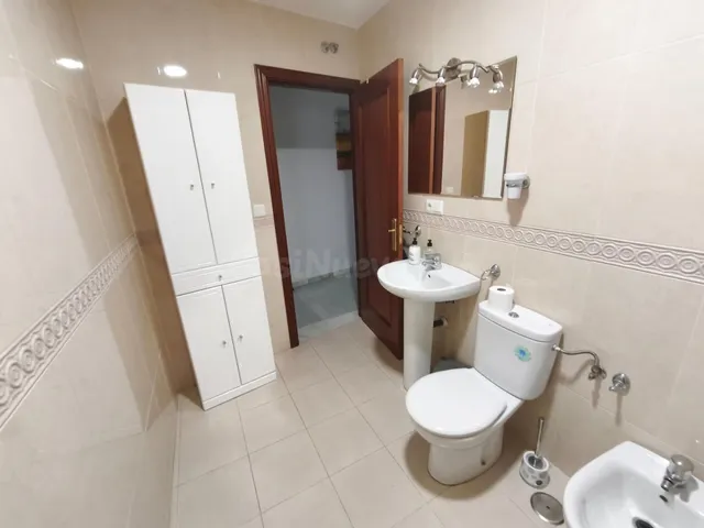 Piso en Planta Baja con Espacios Exteriores Privados! — 9
