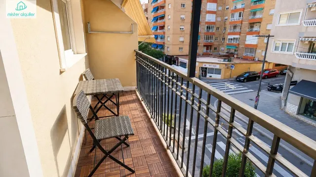 APARTAMENTO CON TERRAZA EN EL CORAZÓN DE EL CAMPELLO, JUNTO AL MAR — 20