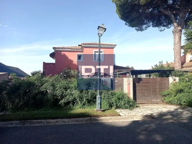 Vivienda en venta en c. abeto, 19, Bollullos De La Mitacion,