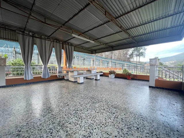 REF 4206 CASA 5 DORM. CON AMPLIA PARCELA CERRADA ( MOS ) — 35