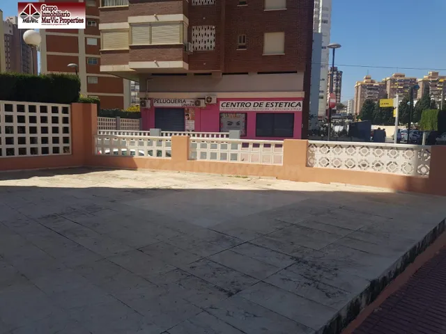 Local Alfonso Puchades — 2