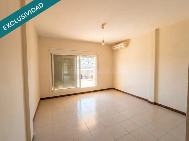 Ático luminoso de 2 habitaciones y terraza de 20 m² - foto 2