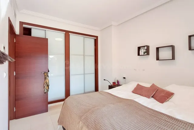 Elegante apartamento de 2 dormitorios con solárium privado e - foto 3