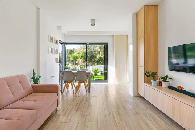 ¡Chalet Independiente de Lujo con Piscina Privada en La Zeni - foto 5