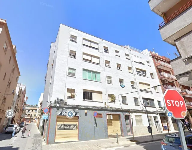 Se vende piso OKUPADO en Mataró (Barcelona) - foto 3