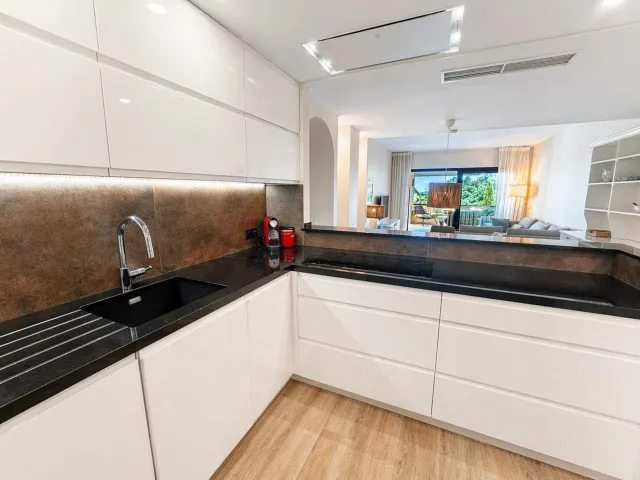 Magnífico apartamento de 2 dormitorios con gran terraza y vistas al mar – Coto Real — 10