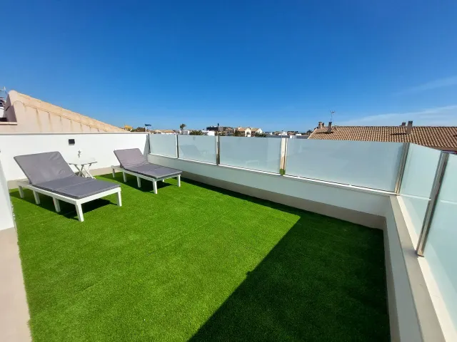 VILLA DE 3 DORMITORIOS Y 3 BAÑOS EN SAN PEDRO DEL PINATAR (MURCIA) — 31