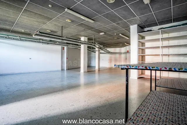 Local en ALQUILER con gran potencial en (CARBALLO- A CORUÑA) - foto 5