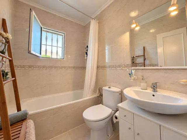 Casa 3 habitaciones 80m² en venta - Los Almendros-La Florida — 25