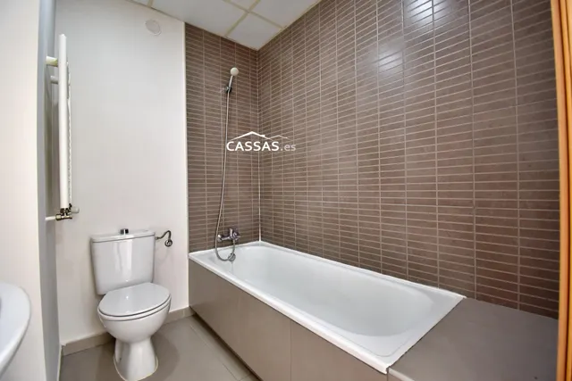 Soto del HENARES - 2 habitaciones, 2 plazas de garaje y trastero. — 22