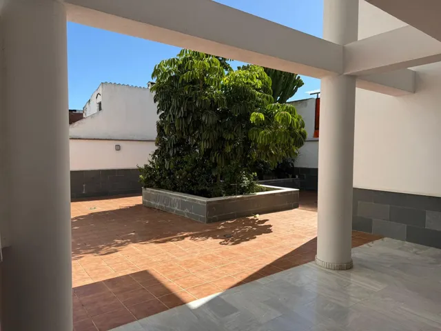 Apartamento con garaje y trastero en Calle Castañetero, 34 — 28
