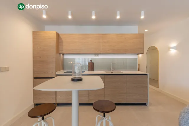 ¡exclusivo apartamento en primera linea de playa con reforma integral de alta gama! — 8
