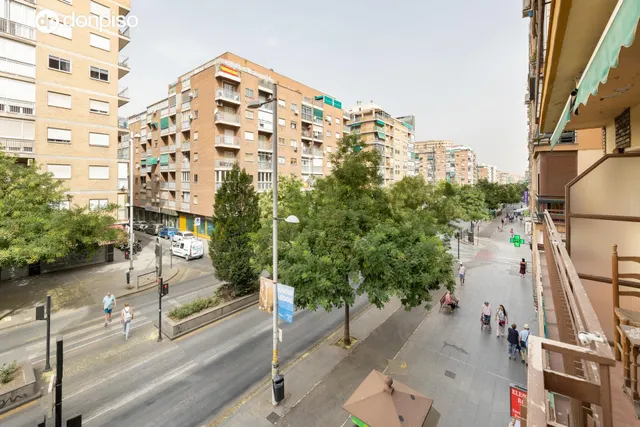 Gran piso en pleno centro de Granada — 26