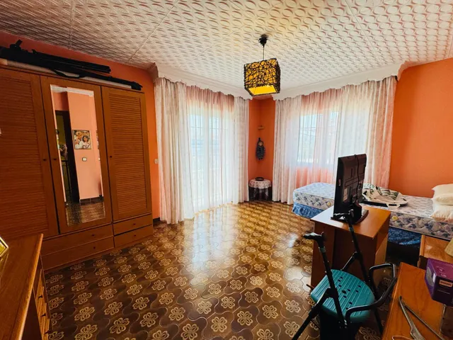 Magnífica casa en venta en Avenida Granada, Pulianas — 28