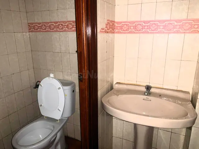 LOCAL COMERCIAL EN PLAZA LUIS DE MORALES - foto 4