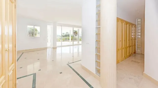 Chalet 5 habitaciones 919m² en venta - Puerto de la Torre — 40